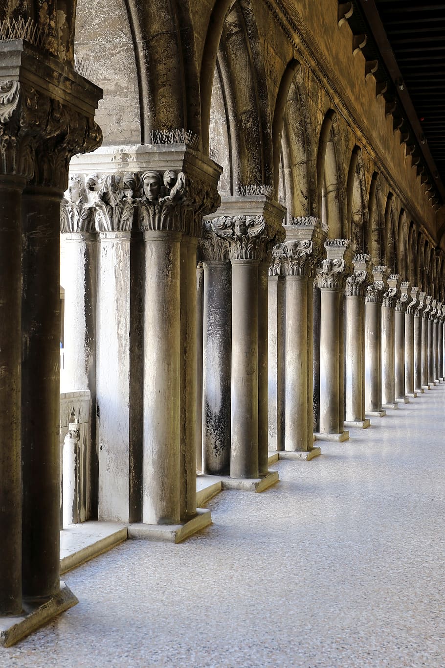 corredor columnas particular columna arquitectónica arquitectura