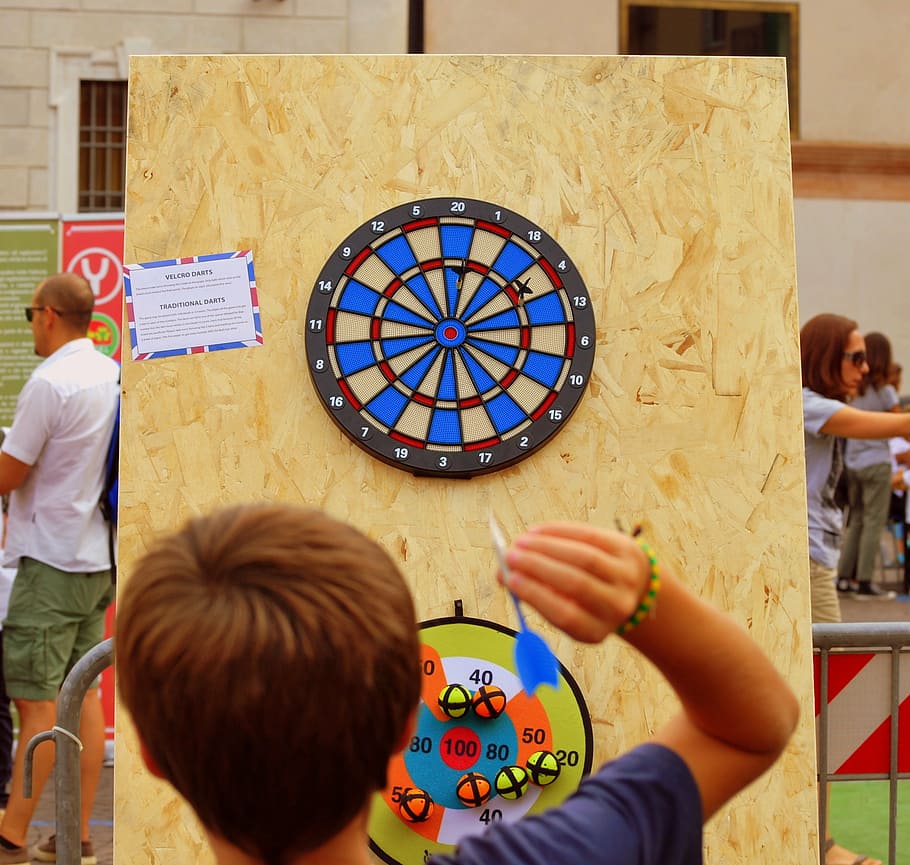 darts, target, play, child, tocatì, verona, italy, people, real people, men