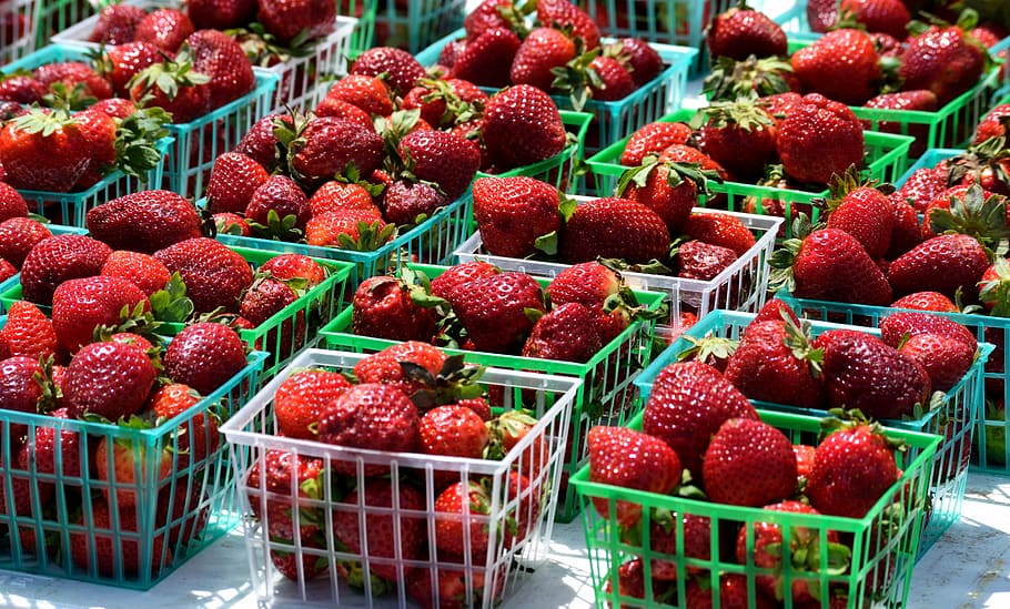 market, food, fruit, strawberry, basket, supermarket, freshness, delicious, sweet, healthy