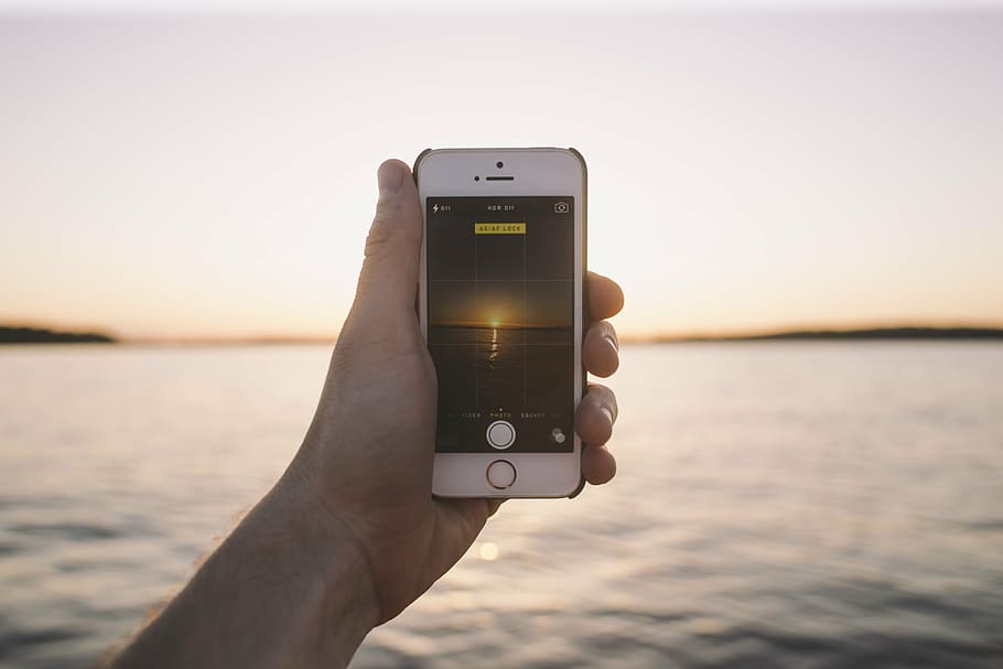 gold iphone 5, 5s, showing, sunset, iphone, landscape, holiday, calm, human hand, hand
