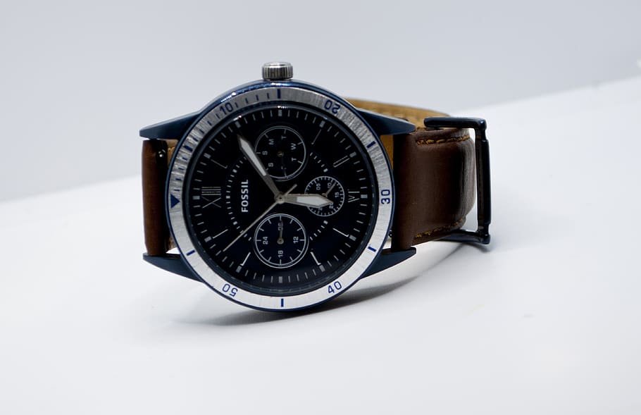 wrist, watch, fossil, time, clock, technology, fashion, accessories, wristwatch, gadget