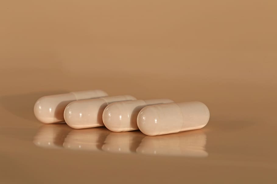 tabletas, píldora, cápsula, tableta, medicamento, color beige, salud, tratamiento, antibiótico, píldoras