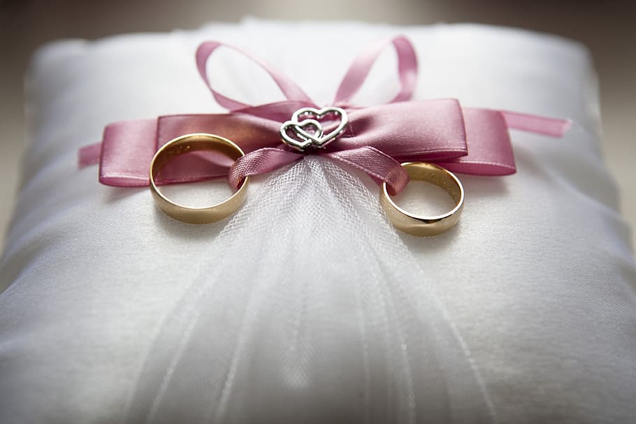 gold-colored rings, wedding, wedding rings, jewelry, celebration, ring, pink color, wedding ring, close-up, love