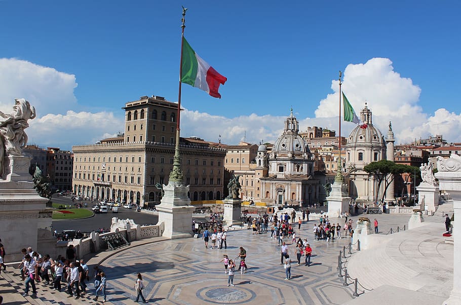 ヴィットリオエマヌエーレ記念碑, ローマ, ベネチアの広場, イタリア, 旗, 広場, 記念碑, 愛国心, 雲-空, 空