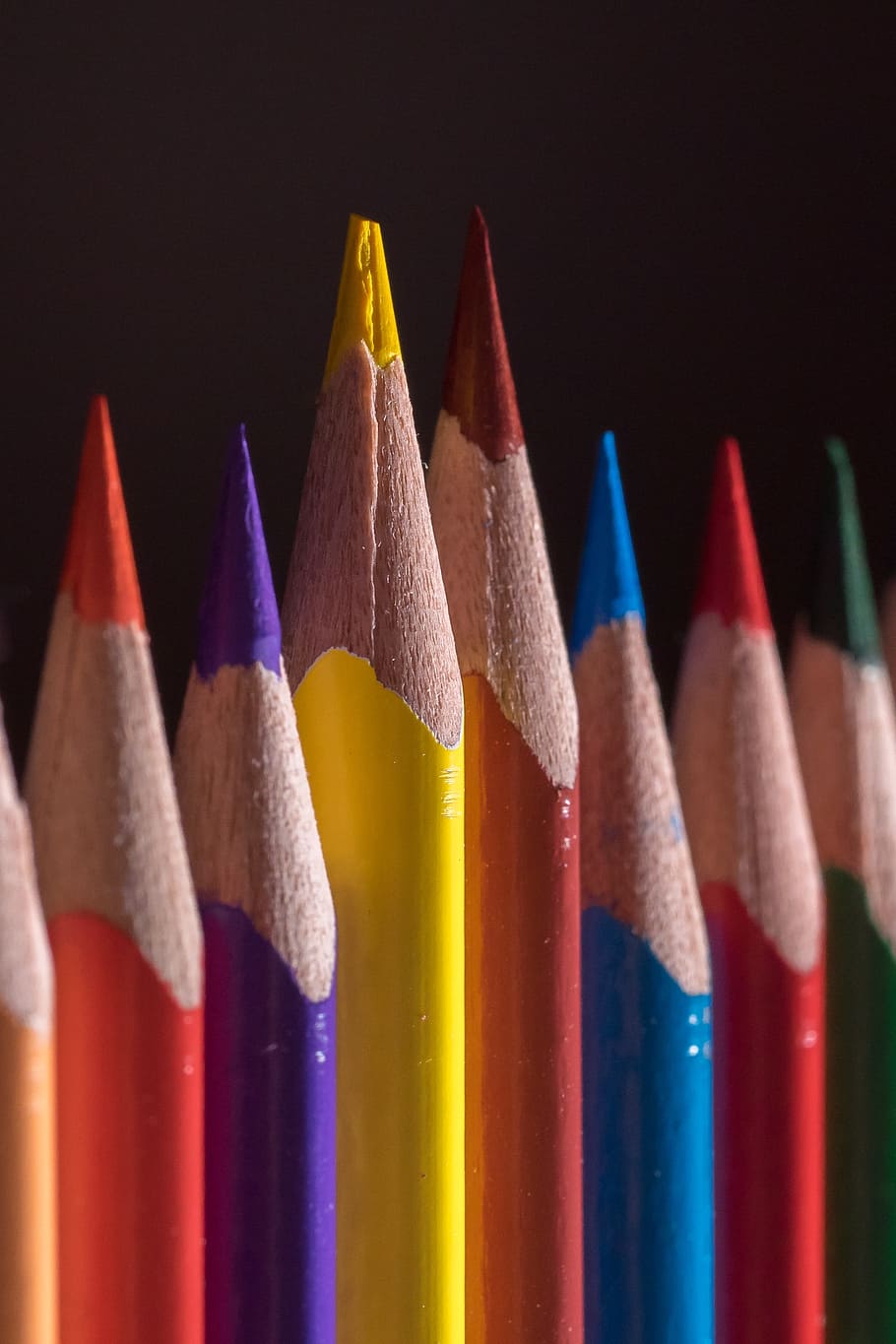 lápices de colores, clavijas de madera, bolígrafos, colorido, color, pintura, escuela, dibujar, puntiagudos, cerrar
