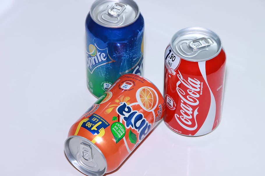 Tres latas de refresco, Aluminio, Lata, Coca, Cola, Bebida, Fanta, Limón, Naranja, Soda