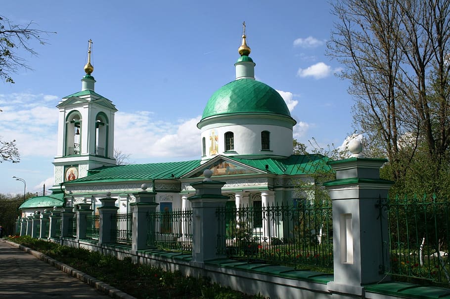 church, building, religion, architecture, russian orthodox, white walls, bright green roof, unusual, dome, bell tower