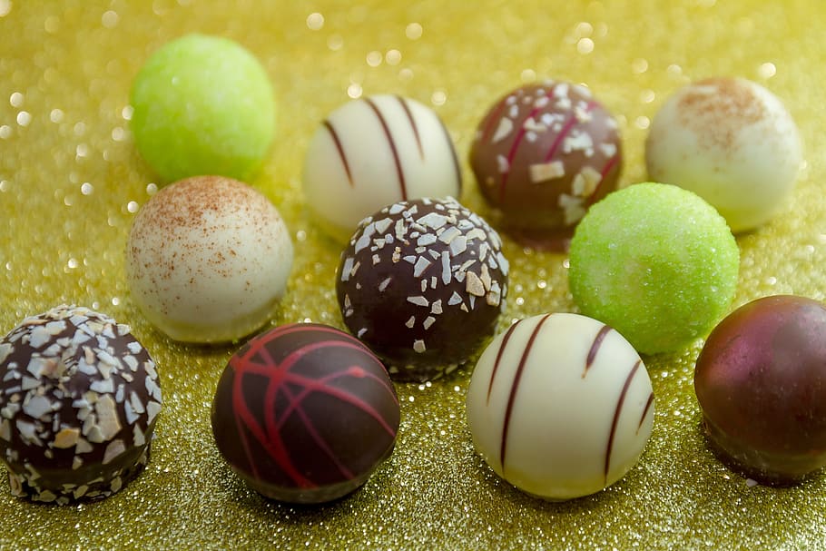 assorted-color, coated, chocolates, beige, surface, chocolate, nibble, specialty, schokokugel, fine chocolates