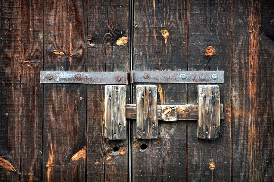 puerta de madera marrón, perno, puerta, cierre, bloqueado, antiguo, seguridad, objetivo, cerraduras para, cerradura de la puerta