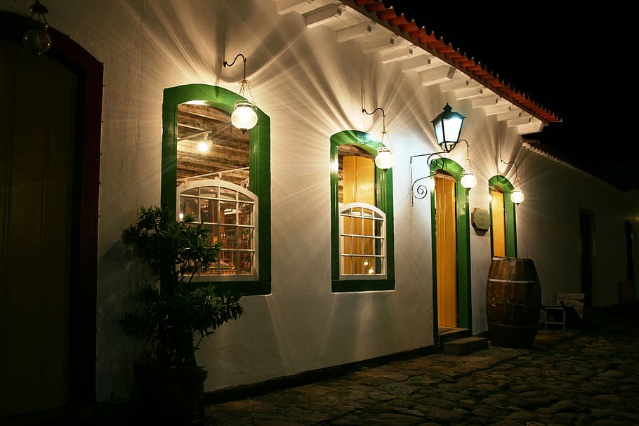 turned, lights, outside, house, paraty, facade, lamps, colonial architecture, simple life, simplicity