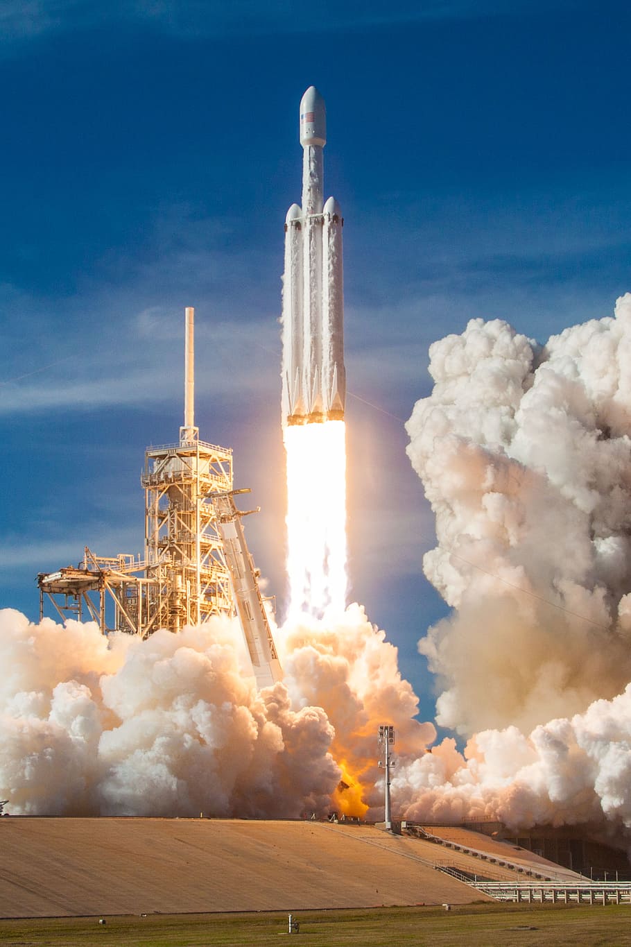 Falcon Heavy, Demo, Mission, launching rocket, sky, smoke - physical structure, cloud - sky, rocket, factory, industry