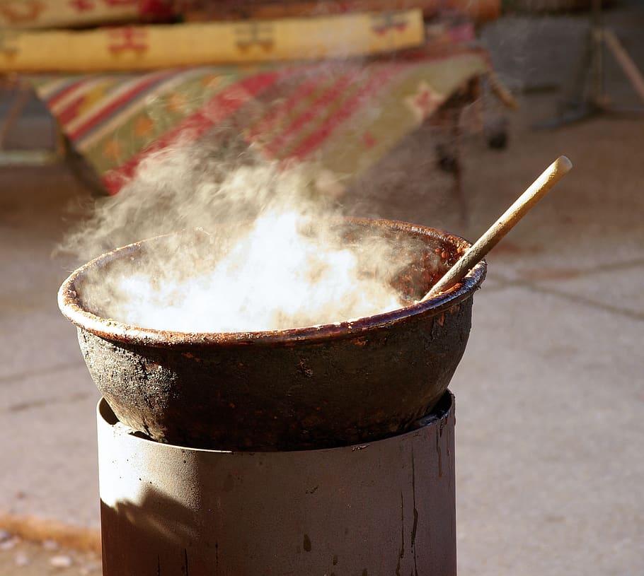 cauldron, copper, smoke, focus on foreground, close-up, food and drink, smoke - physical structure, still life, day, indoors