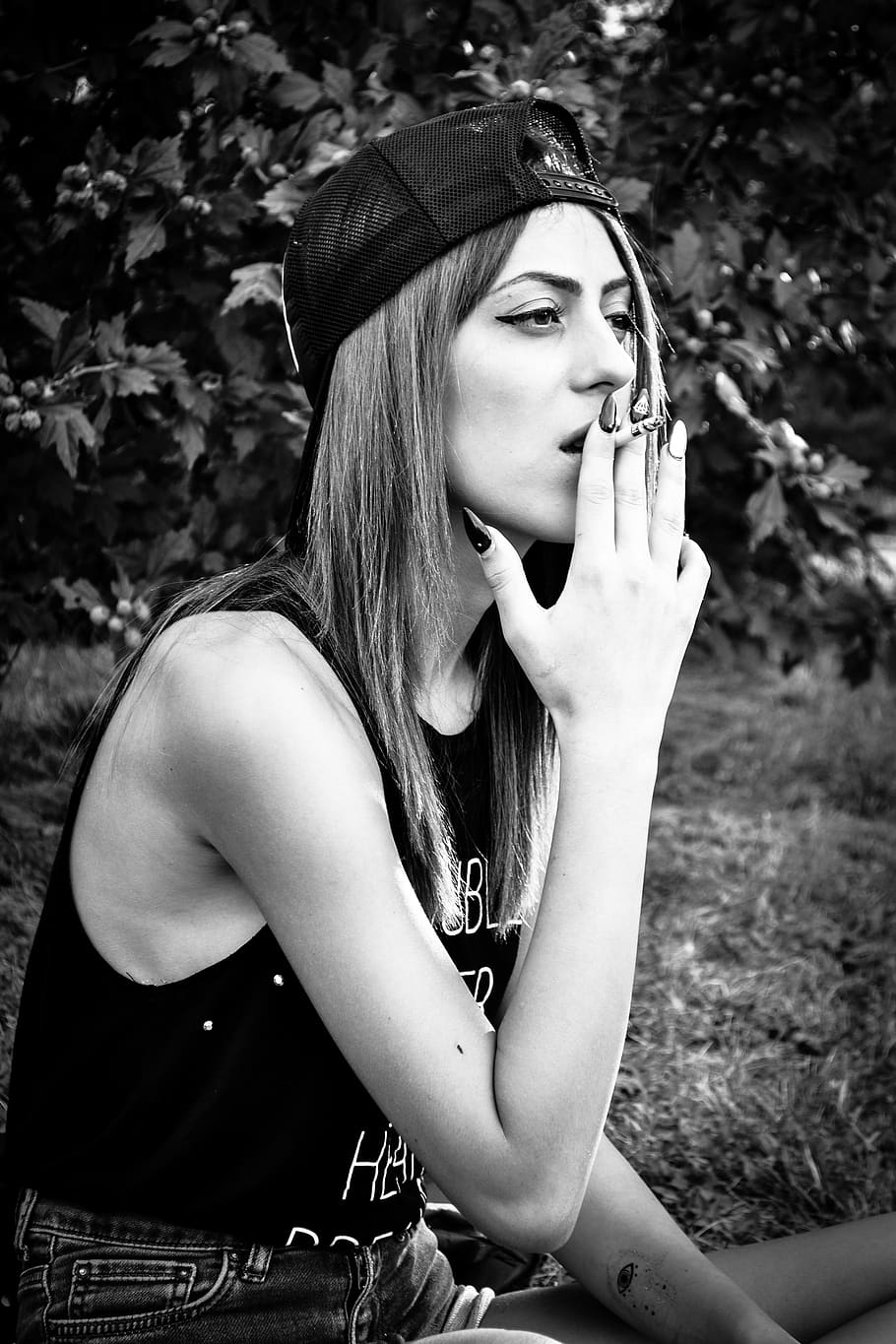 girl, black and white, cigarette, cute, style, young adult, young women, one person, long hair, real people