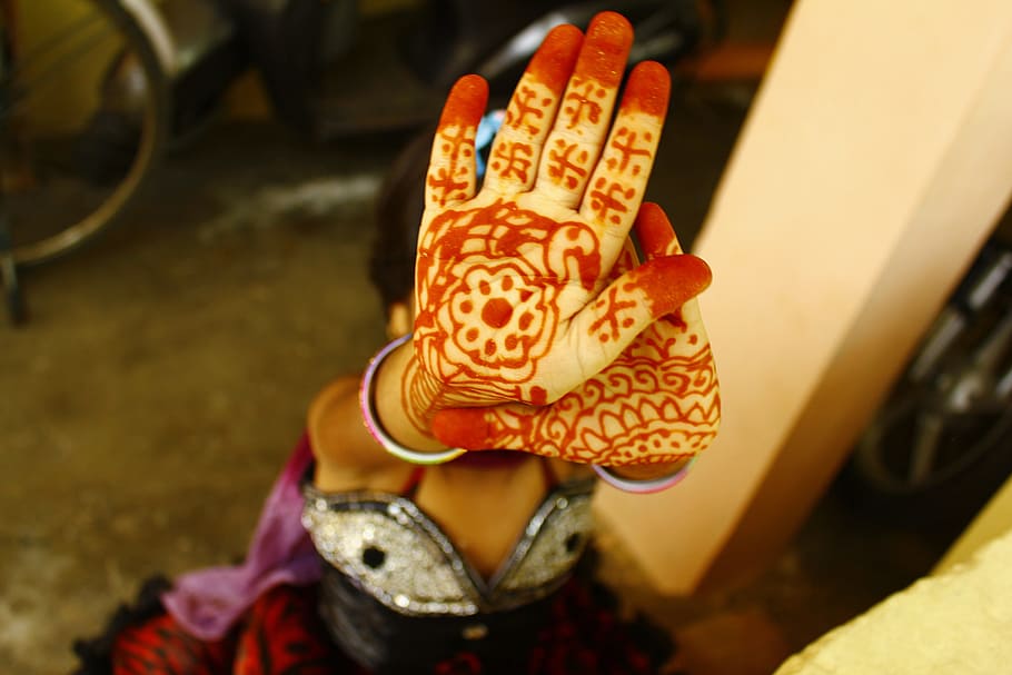 mehendi, tradición india, diseño, moda, tatuaje, mehndi, mano, una persona, adentro, enfoque en primer plano