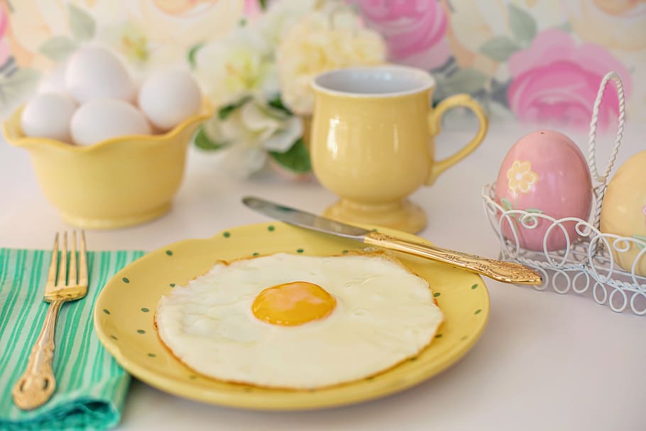 yellow, ceramic, mug, round, plate, fried, egg, top, fried egg, breakfast
