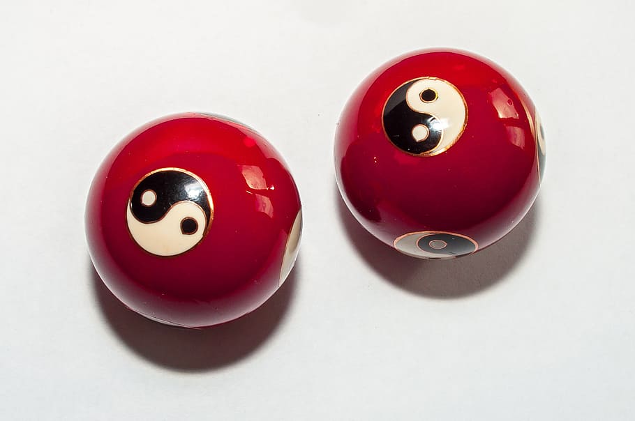 duas bolas vermelhas, qi gong, bolas, vermelho, bolas ocas, yin, yang, sobre, metal, olho