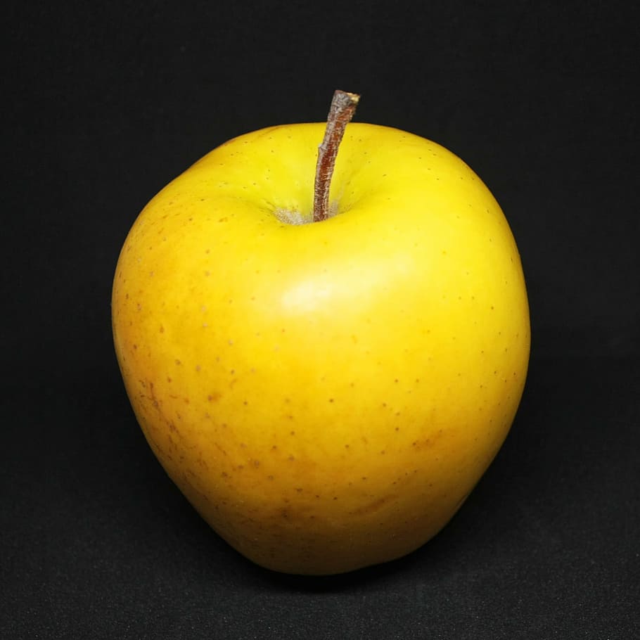 apple, fruit, apples, fruits, foods, golden, yellow apple, fruit vegetable, quince, golden delicious apples