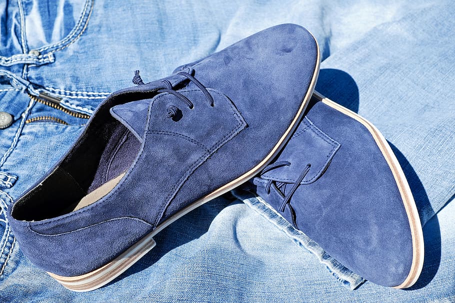 pair, blue, suede chukka shoes, denim shorts, -, shoe, leather, suede shoe, women's shoes, sporty