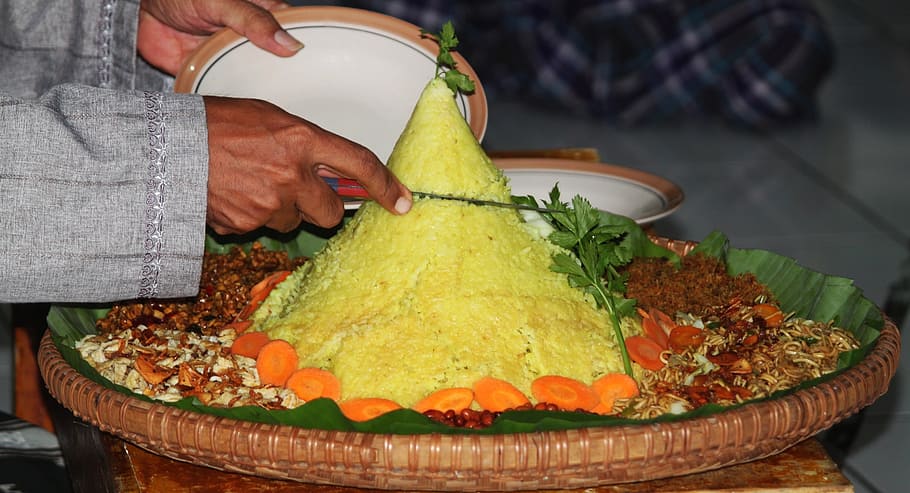 tumpeng, traditional food, indonesian food, a ceremony, birthday, yellow rice, banyumas, indonesian, food, cultures