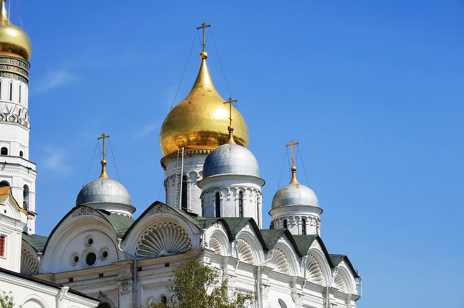 Catedral, Iglesia, Blanco, Edificio, cúpula dorada, cúpulas de cebolla, religión, ortodoxo ruso, torres, características arqueadas