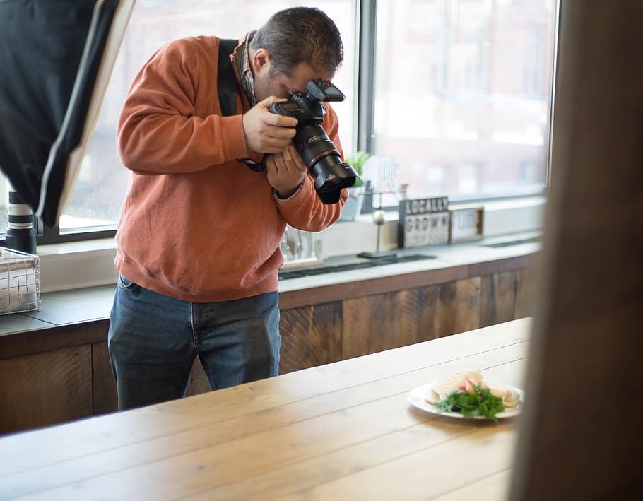 grapher, graph, man, male, camera, lens, food, food graphy, working, table