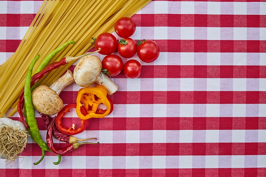 red, tomatoes, white, tablecloth, pasta, spaghetti, tomato, food, garlic, onion