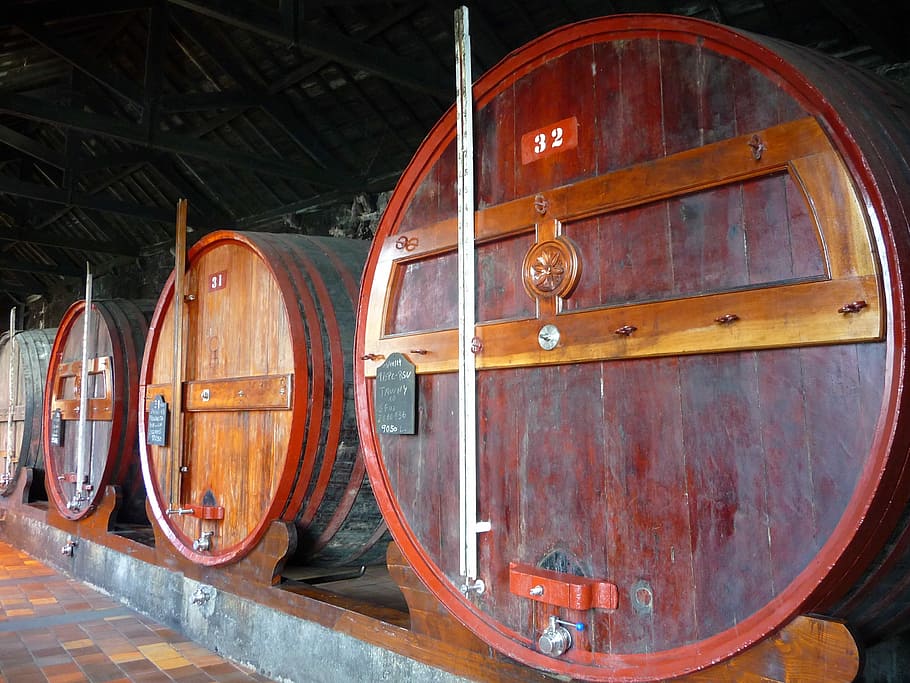 Barril de roble, cueva, puerto, barril, bodega, barrica de vino, vino, alcohol, madera - material, cilindro