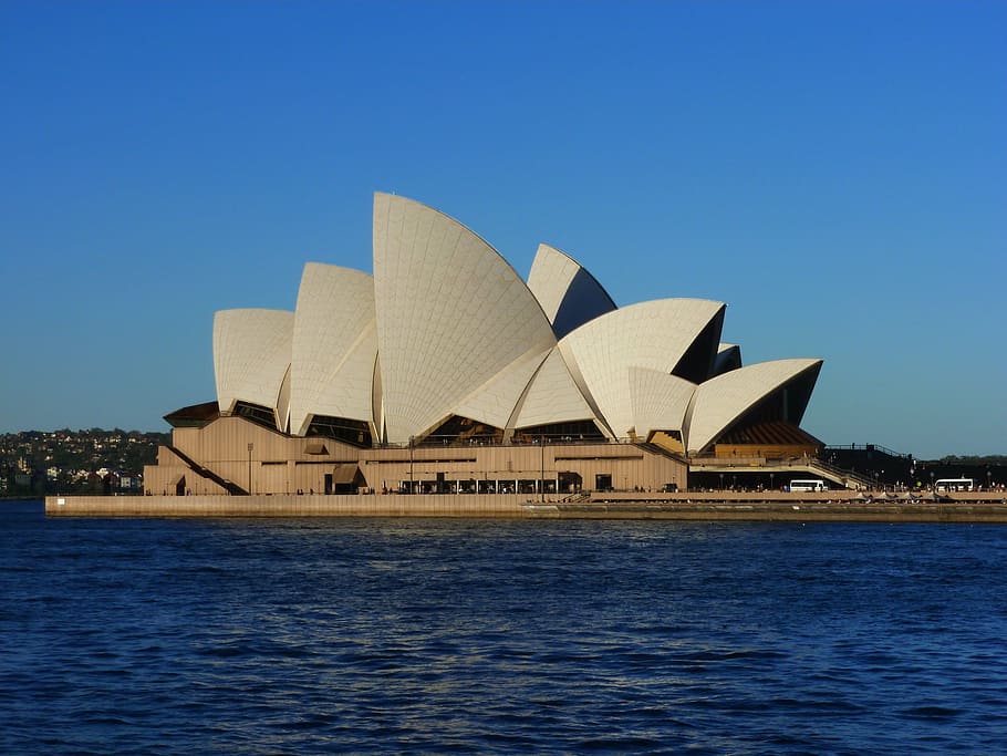 Gedung opera Sydney, arsitektur, eksterior bangunan, air, struktur bangunan, kota, tujuan perjalanan, langit, tepi laut, budaya seni dan hiburan