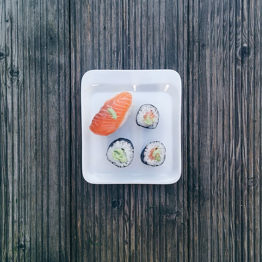 sushi, de madera, fondo, Mínimo, maki, nigiri, arroz, salmón, vista superior, madera