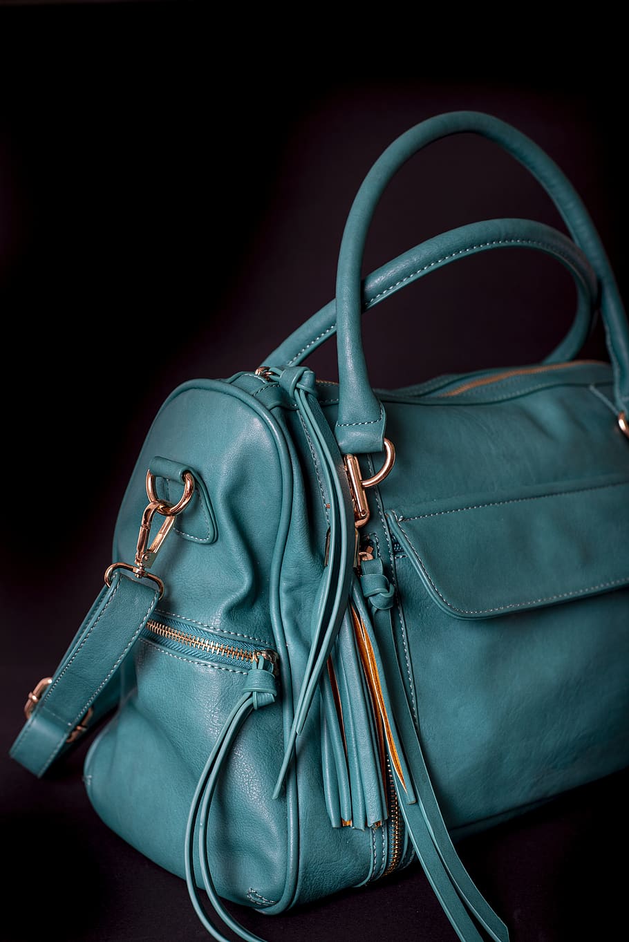 bag, green, shopping bag, woman, shopping, handle, shoulder strap, studio shot, still life, indoors