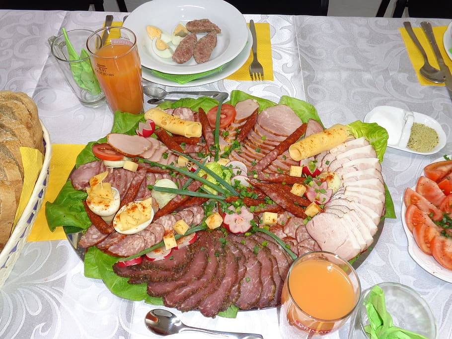 carnes frias, petiscos poloneses, páscoa, prato, feriados, café da manhã, comer, ovos, comida e bebida, comida