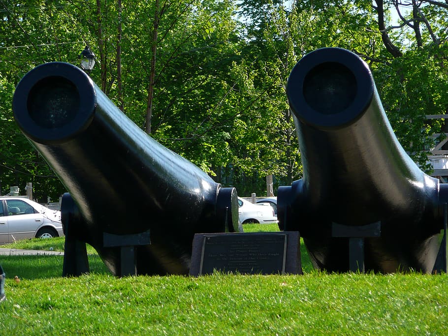 canons, decommissioned, exhibits, cannon, gun, artillery, military, museum, warfare, weapon