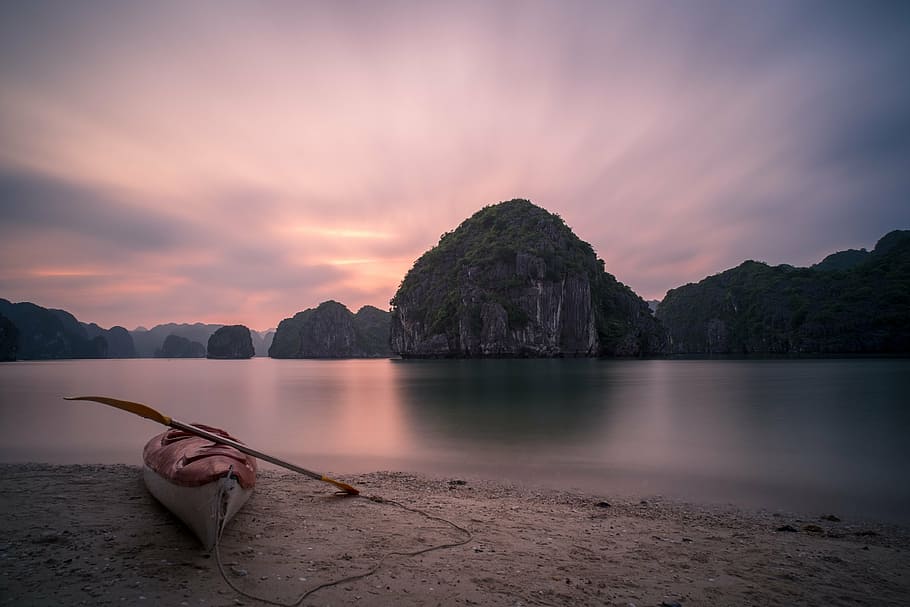 canoe, shoreline, islet landscape photograph, lan ha bay, three flying cat, ha long bay, ha long viet nam, cat ba viet nam, catbavietnam, thailans