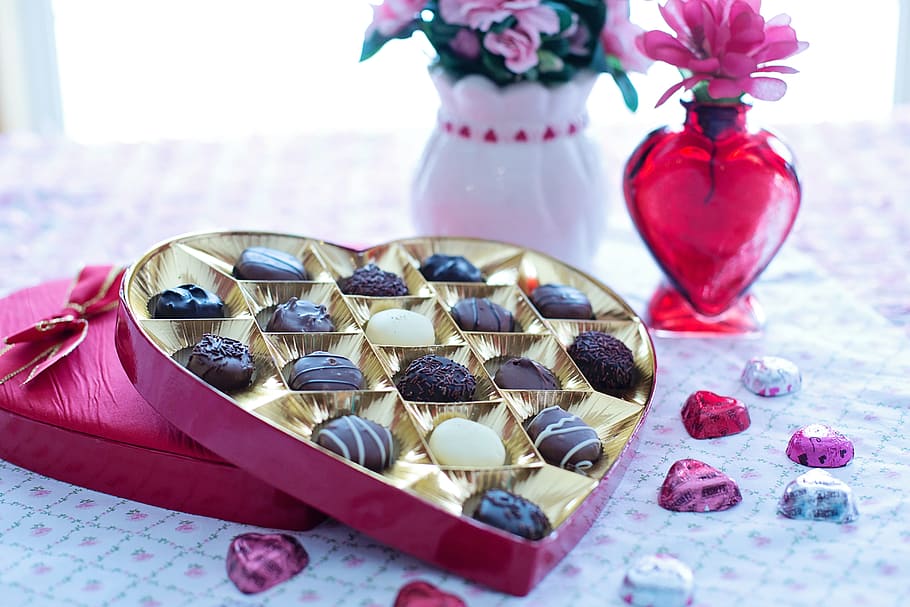 chocolates, rojo, caja de corazón, día de san valentín, día, amor, san valentín, decoración, corazón, diversión