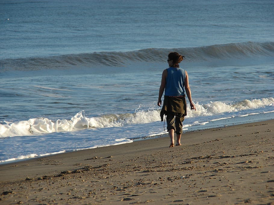 Mulher, praia, andar, mar, homens, pessoas, ao ar livre, onda, uma pessoa, férias