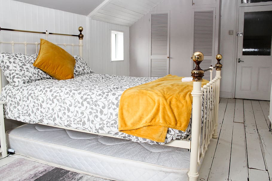 bed, yellow, white, spring, summer, bright, day, design, furniture, bedroom