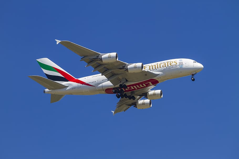 avión emiratos volando, aviones, aterrizaje, emiratos, volar, máquina, enfoque, zurich, volando, avión