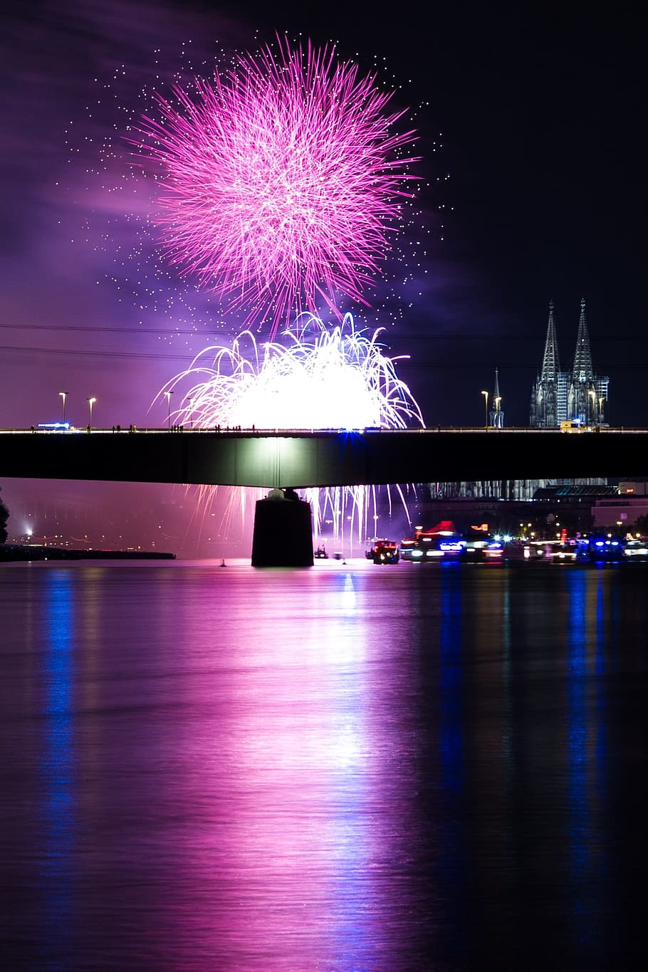 fireworks display, bridge, nighttime, new year's eve, fireworks, night, pyrotechnics, sylvester, rocket, new year's day