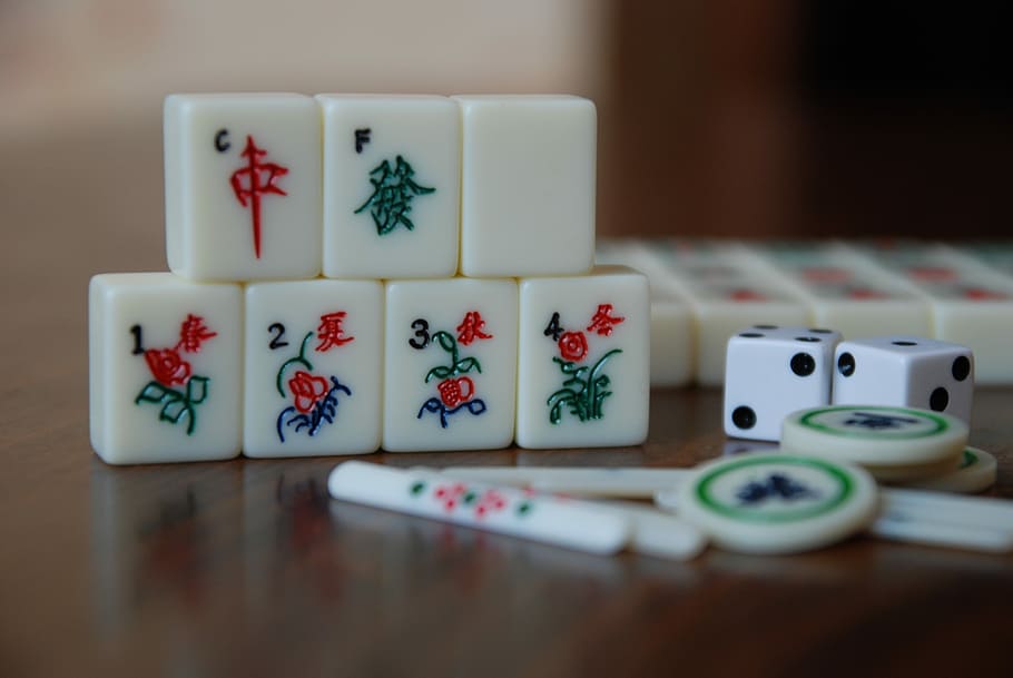 mahjong, gambling, dice, games, board games, leisure games, luck, table, arts culture and entertainment, selective focus