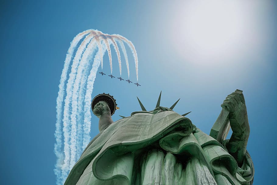 statue, liberty, low-angle photography, five, airplanes, statue of liberty, planes, jets, formation, loop