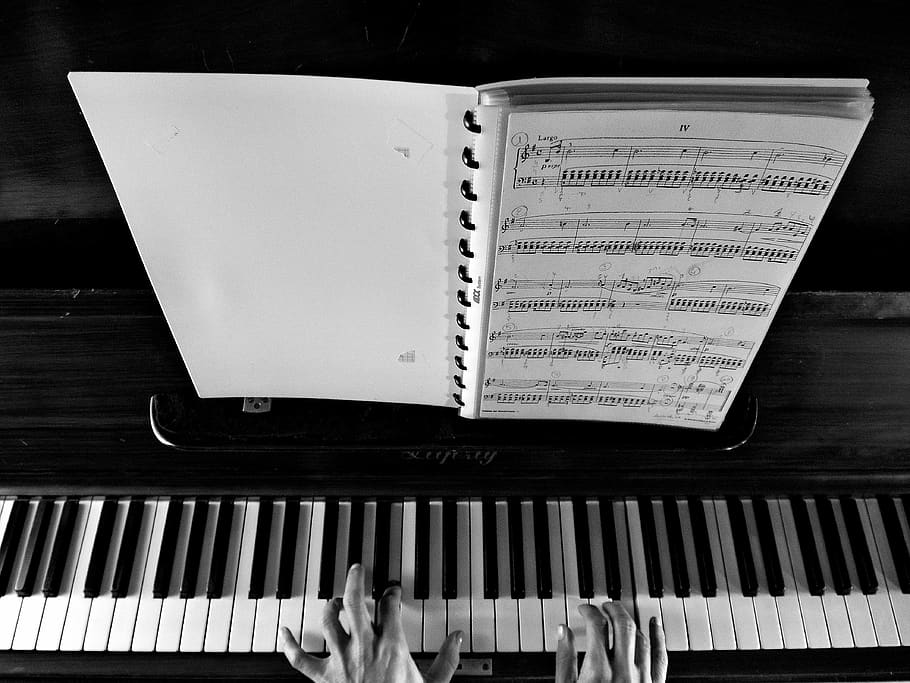 piano, musik, instrumen, musisi, tangan, kunci musik, hitam dan putih, alat musik, lembar musik, peralatan musik
