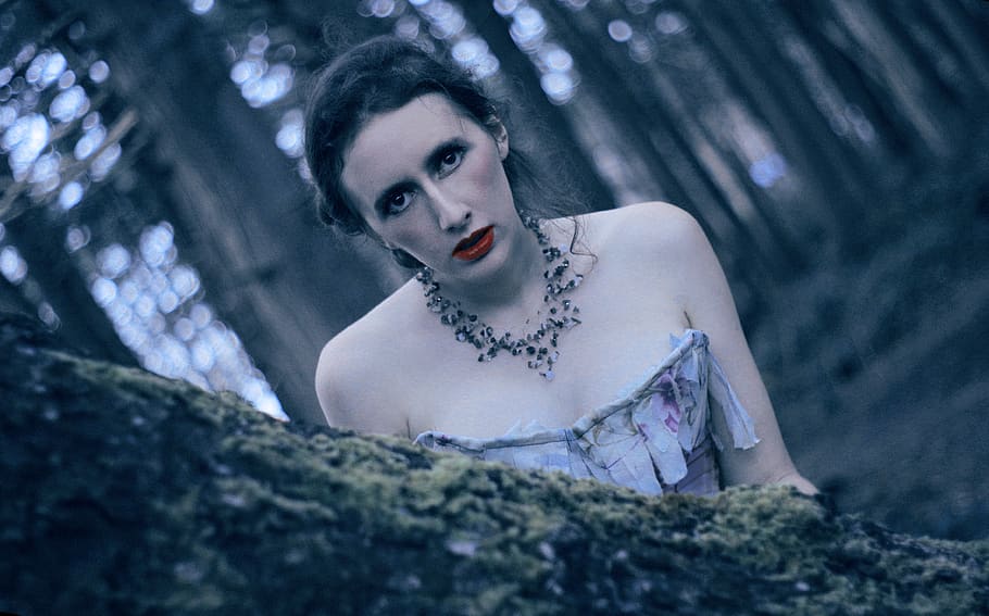 girl, woman, woods, night, creepy, forest, gloomy, scary, atmosphere ...