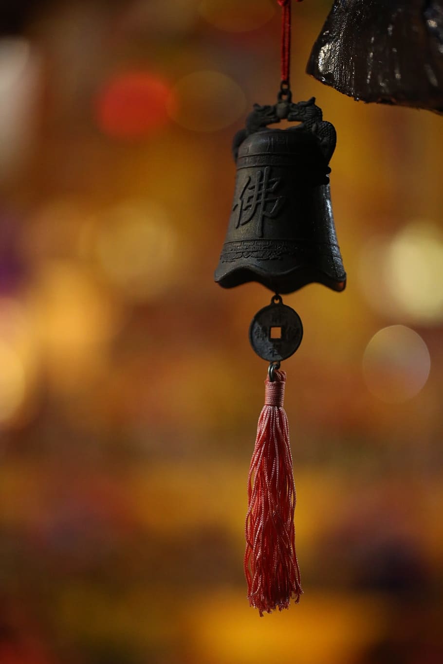 buddhism, angle ring, religion, hanging, focus on foreground, close-up, decoration, bell, wind chime, metal