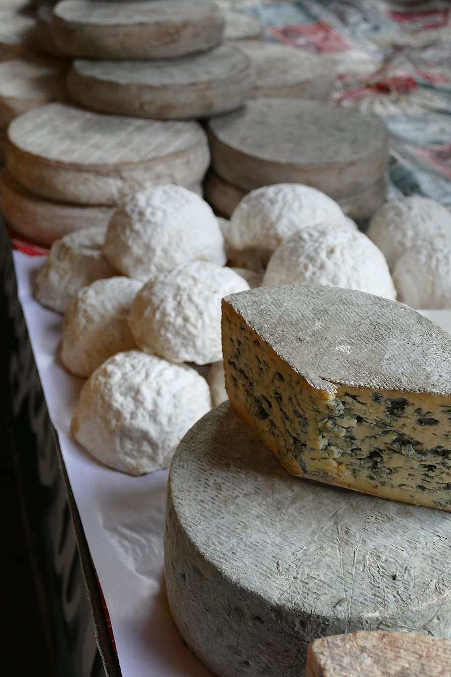 cheese, french, france, food, blue, mold, smell, milk, goat, cow