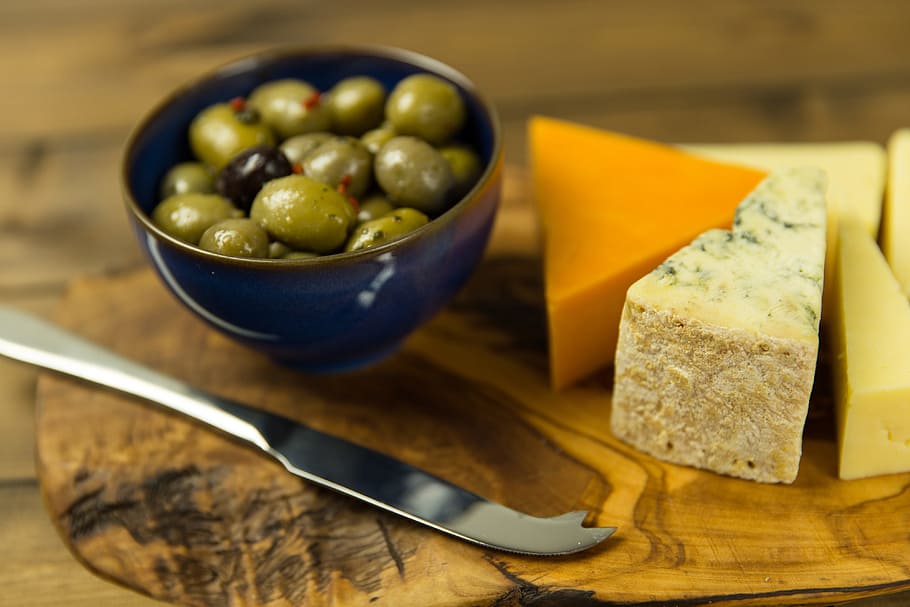 olives, biscuits, Cheese, food/Drink, food, appetizer, snack, slice, gourmet, freshness