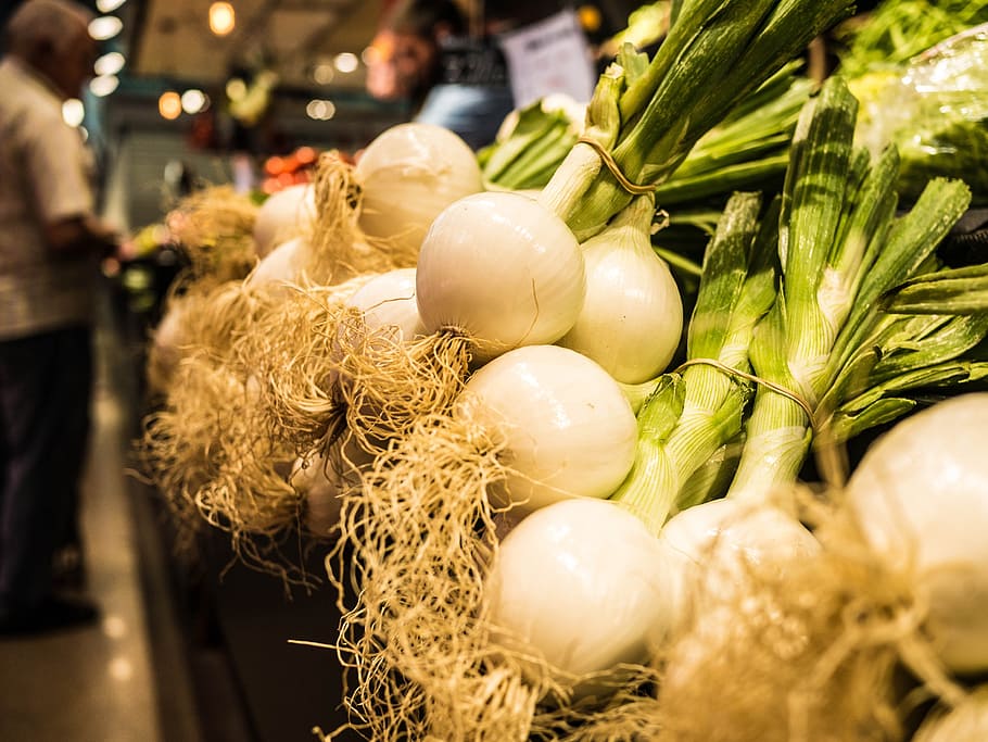 cebollas blancas, cebolla, mercado, verduras, barcelona, ​​comida, natural, naturaleza, vegetariano, orgánico