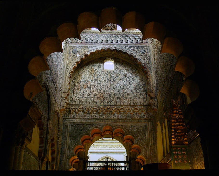 Arcos lobulados, arcos, arte musulmán, Córdoba, Andalucía, España, mezquita, luz de fondo, monumento, arquitectura