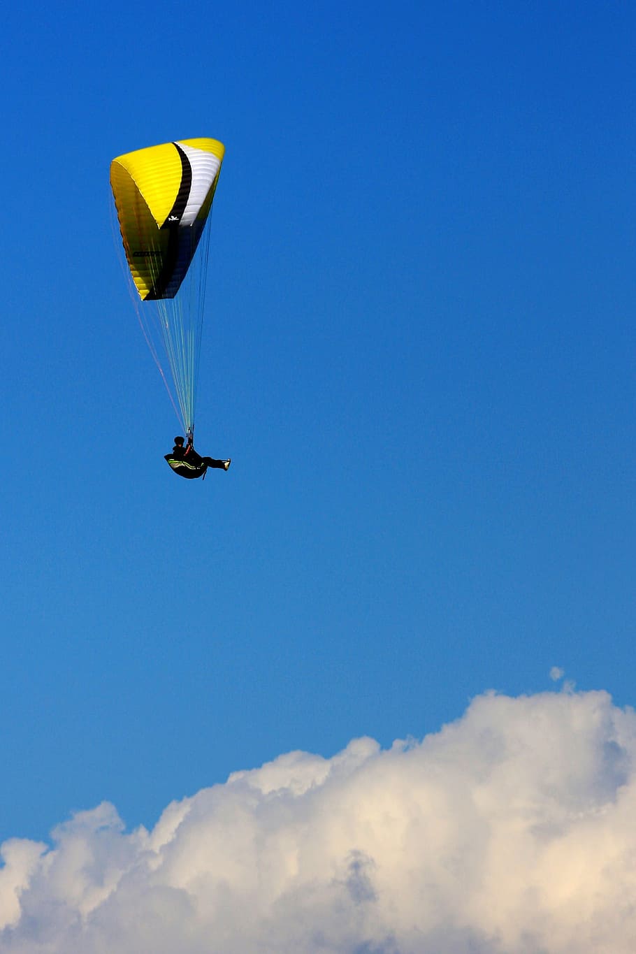 dom, paracaídas, cielo, extremo, nubes, alto, paracaidismo, vuelo, deportes extremos, deporte