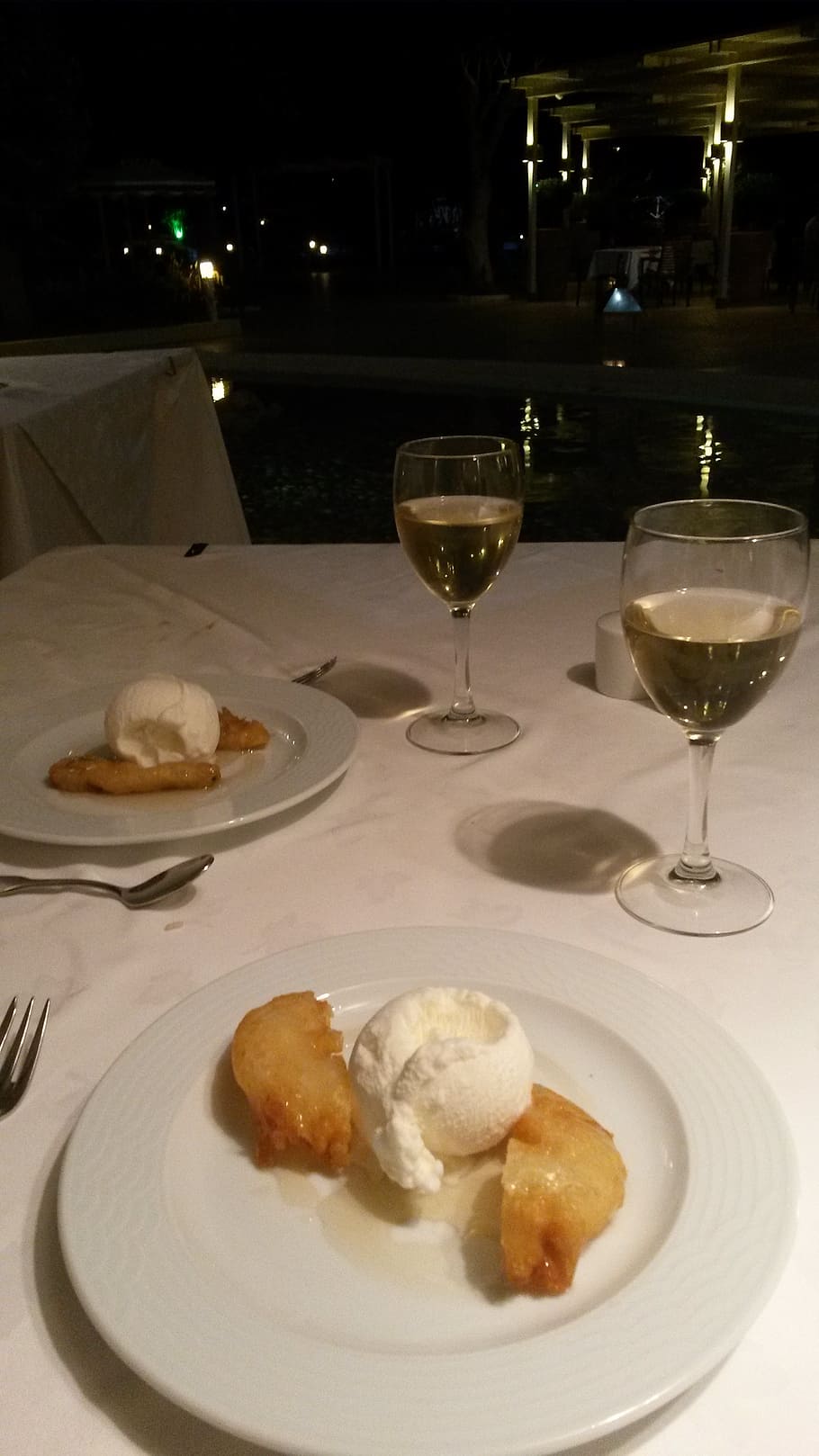 atmosphere, romantic, food, dessert, wine, glass, evening, restaurant, plate, table