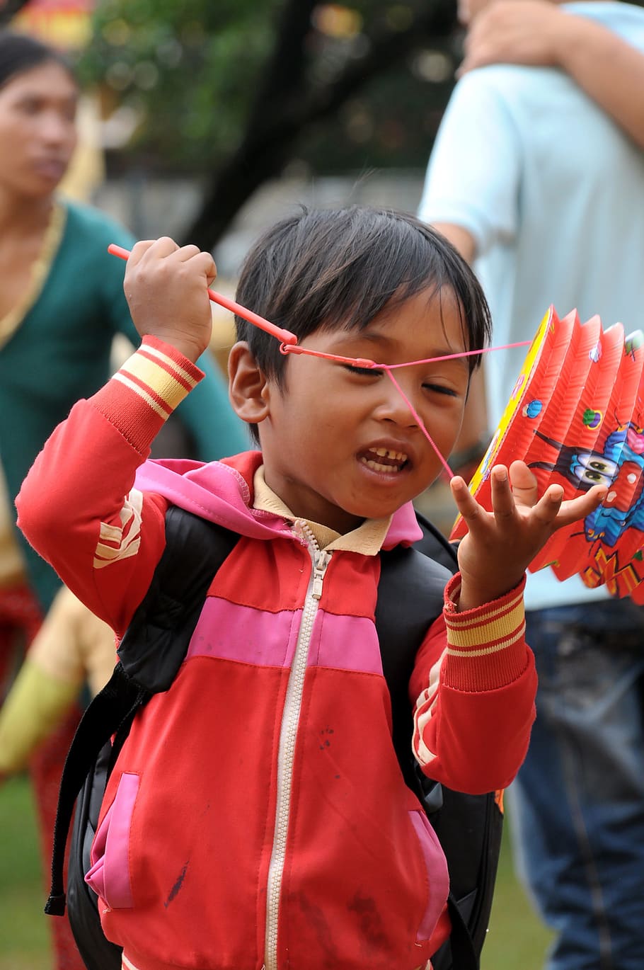 Ethnic Minorities, Lanterns, presents, gift, toy, kids, family pass north, vietnam, child, childhood